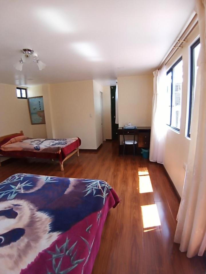Hostal Atlantis Quito Buitenkant foto